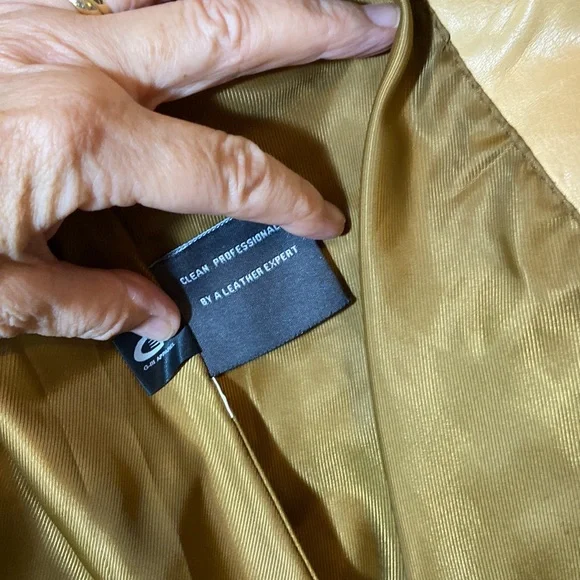 Kenneth Cole tan leather jacket size L - Picture 9 of 9